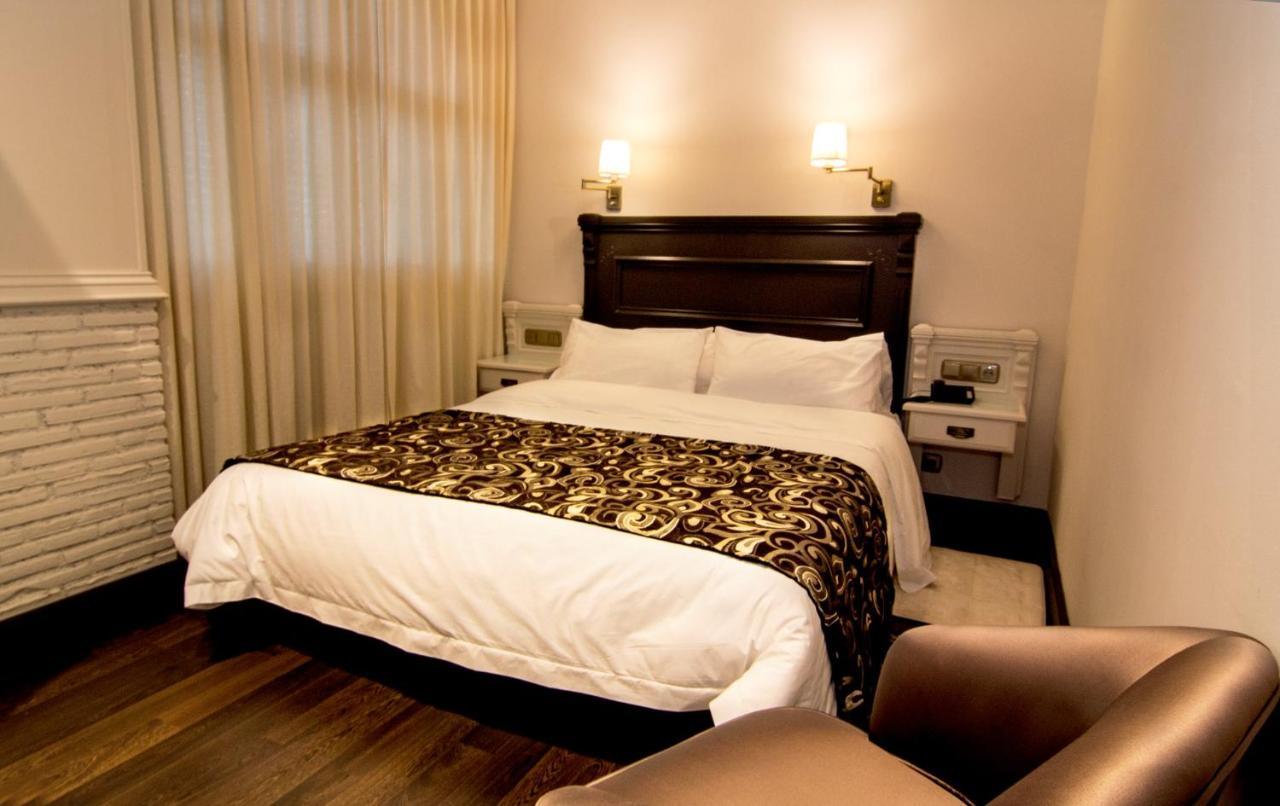 Avent Verahotel Esterno foto
