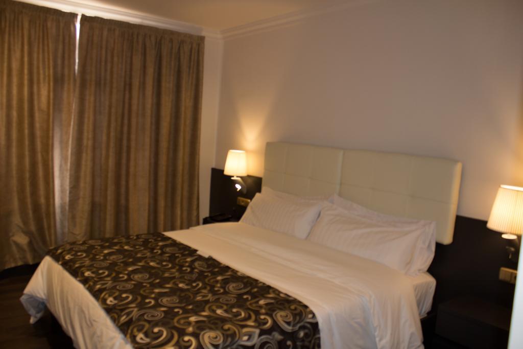 Avent Verahotel Esterno foto