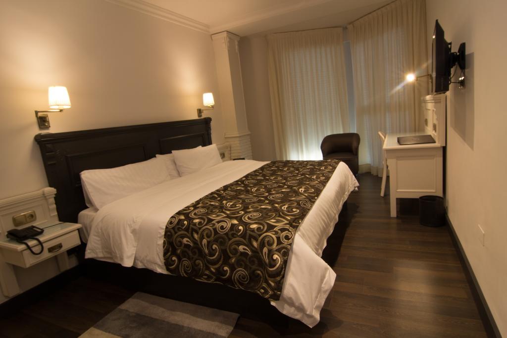 Avent Verahotel Esterno foto